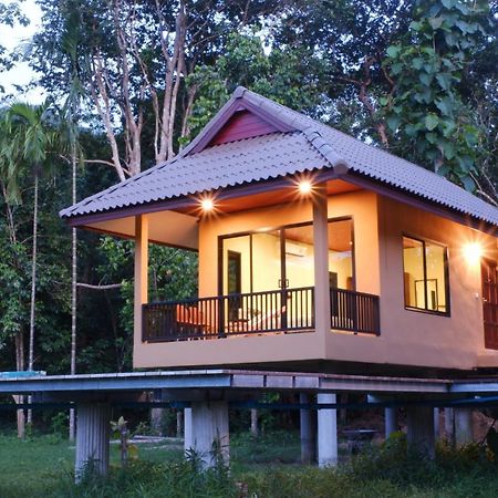 The Bliss Khao Sok Boutique Lodge Khao Sok National Park エクステリア 写真